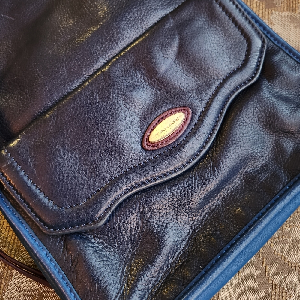 TAHARI blue leather crossbody bag - Picture 2 of 9